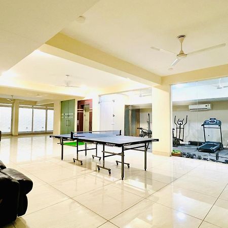 Bluo Studio4 Golf Course Road - Gym, Balcony, Lift グルガウン エクステリア 写真