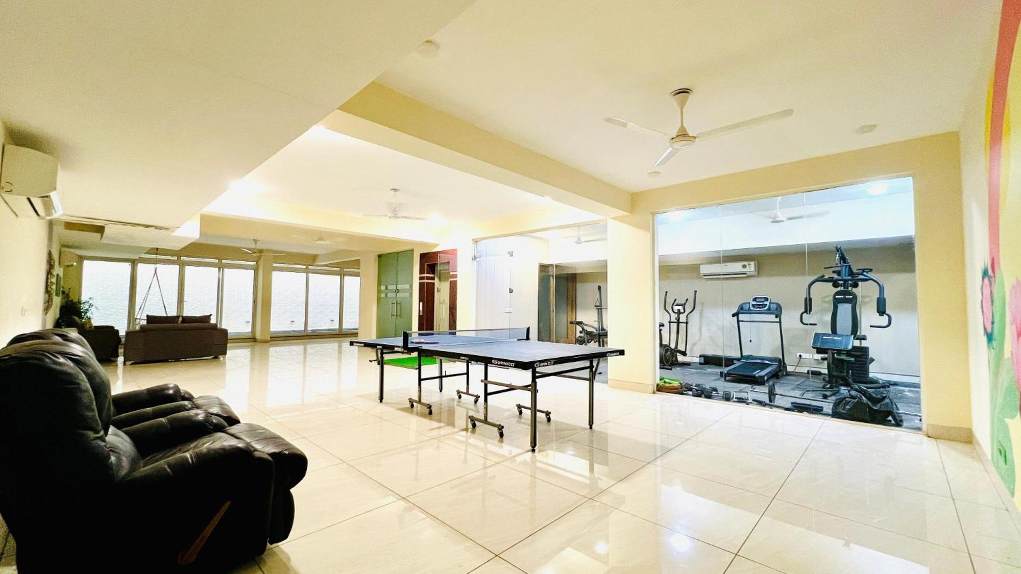 Bluo Studio4 Golf Course Road - Gym, Balcony, Lift グルガウン エクステリア 写真